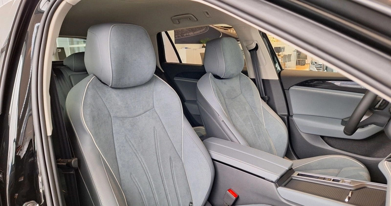 Volkswagen Passat cena 183000 przebieg: 5, rok produkcji 2024 z Chełm małe 277